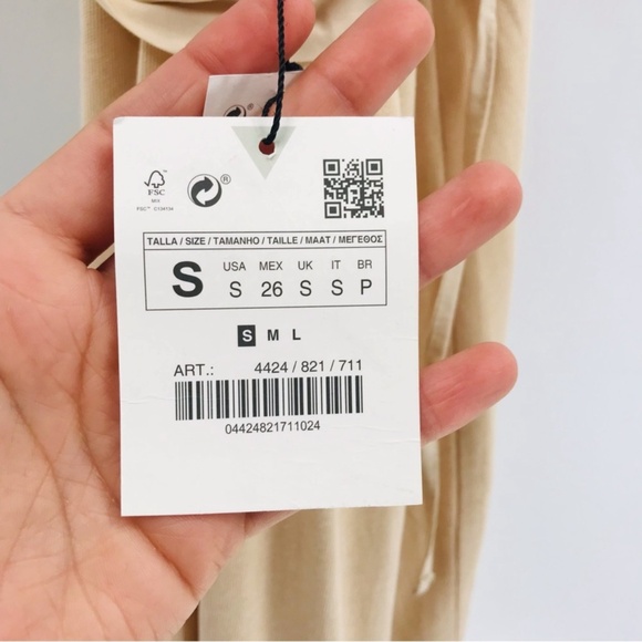 Zara Wide Leg Halter Top Jumpsuit Cropped Ankle Length an Size Small - Picture 6 of 9